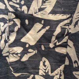 Van Heusen XL Hawaiian shirt